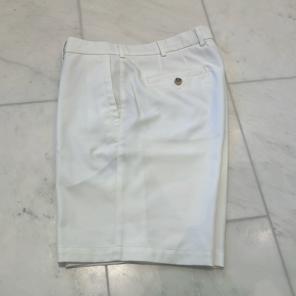 Peter Millar - Salem Performance Short - Size 34 - White.